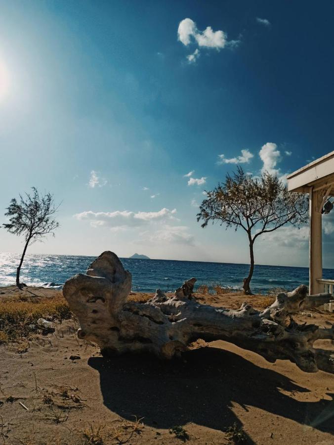 Anemi Kamilári Exterior foto